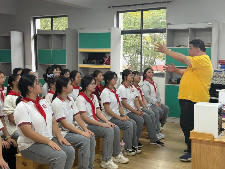 9.19 社团活动_html_16a9090d.jpg