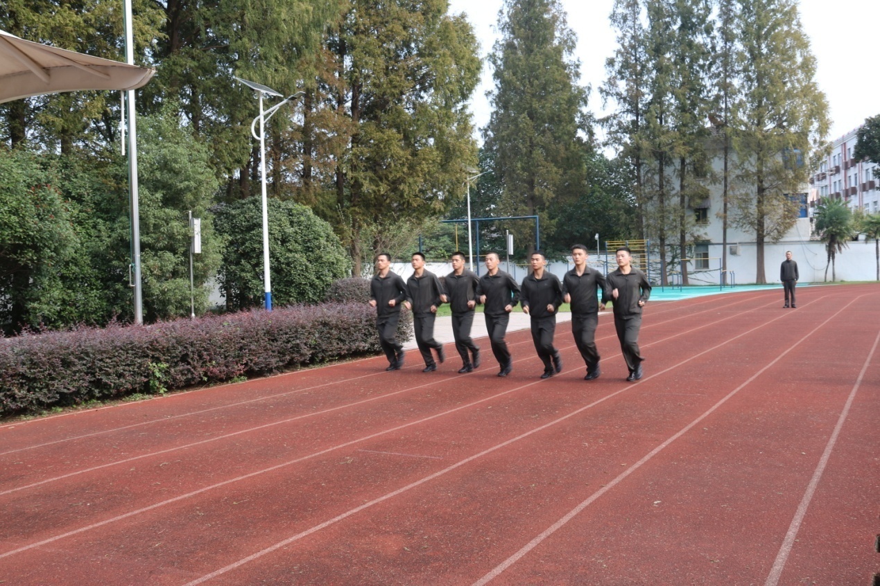 责任担当  强国有我_html_2b0eae79.jpg
