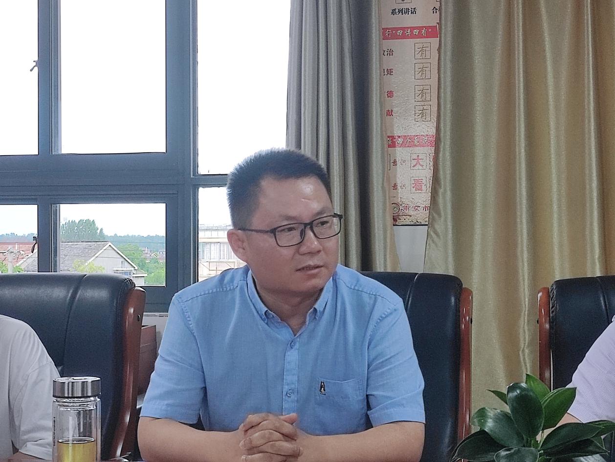 【尊荣营中】让青春在奋斗中绽放光彩(1)_html_1df2fe2a.jpg