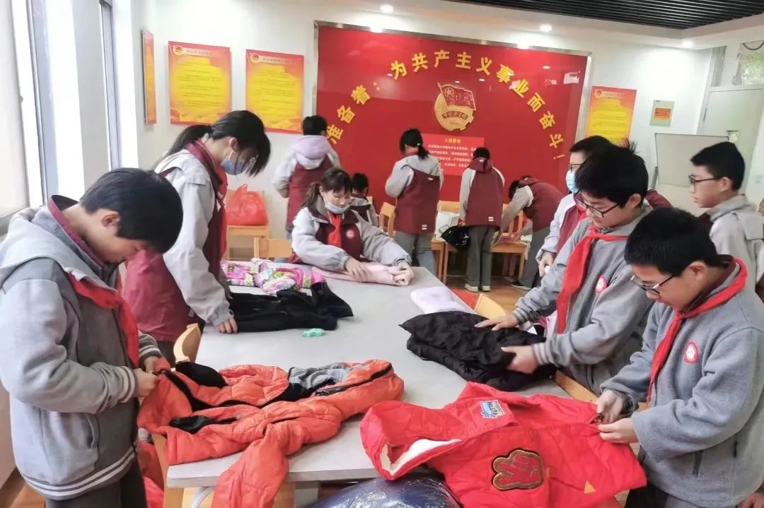 西藏捐助衣物_html_m4dc19b83.jpg