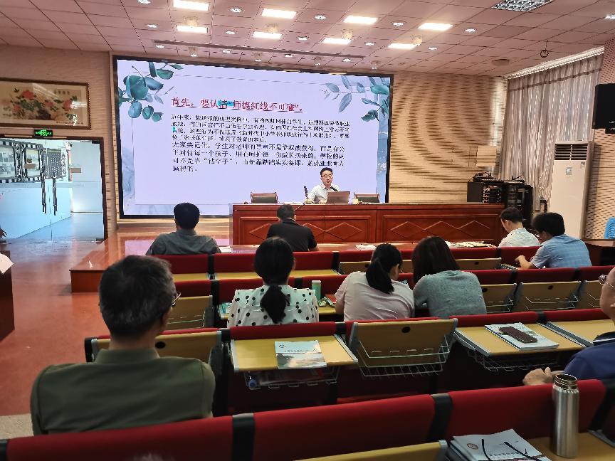 （尊荣营中）新学年 新目标 新作为 (1)_html_mc2eef27.jpg
