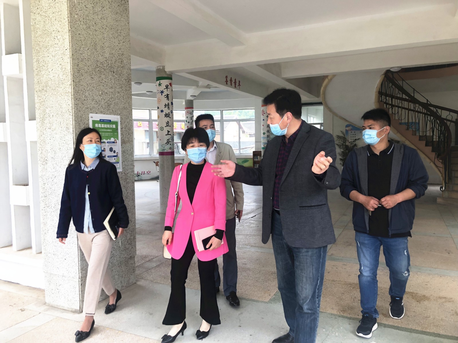 200506【养善栖小】携手并进 共赢未来——吴向忠副局长莅临江南小学视察复学返校工作图片1.jpg