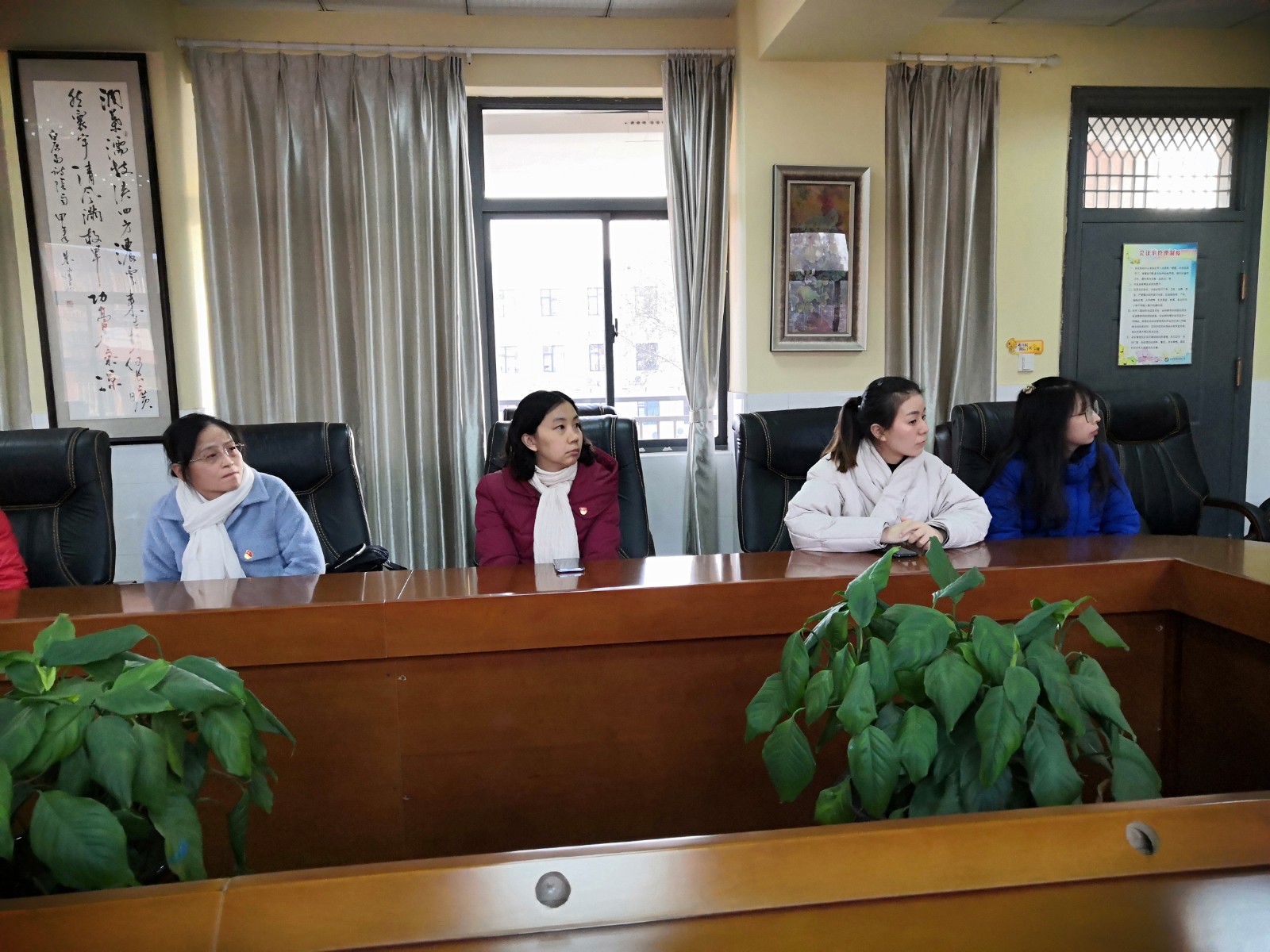 201217南炼小学党支部开展中国共产党第十九届五中全会精神学习活动 (3).jpg