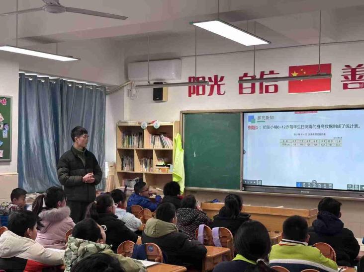 报道_html_369cbfb2.jpg