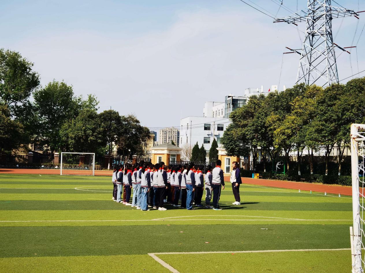 核心素养下小学田径课堂教学研讨_html_126f82ed.jpg
