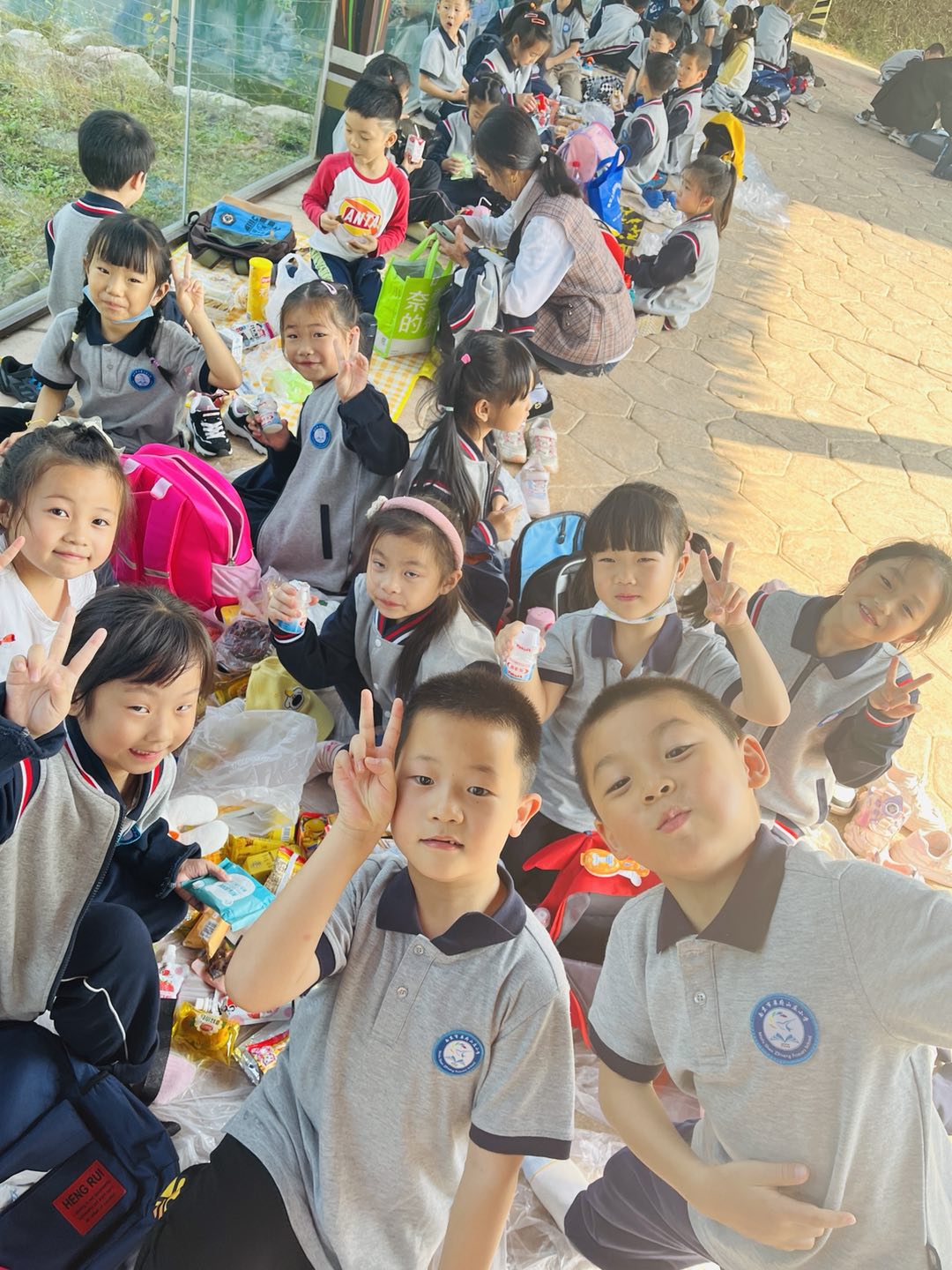 秋游 新闻稿_html_338bf80b.jpg