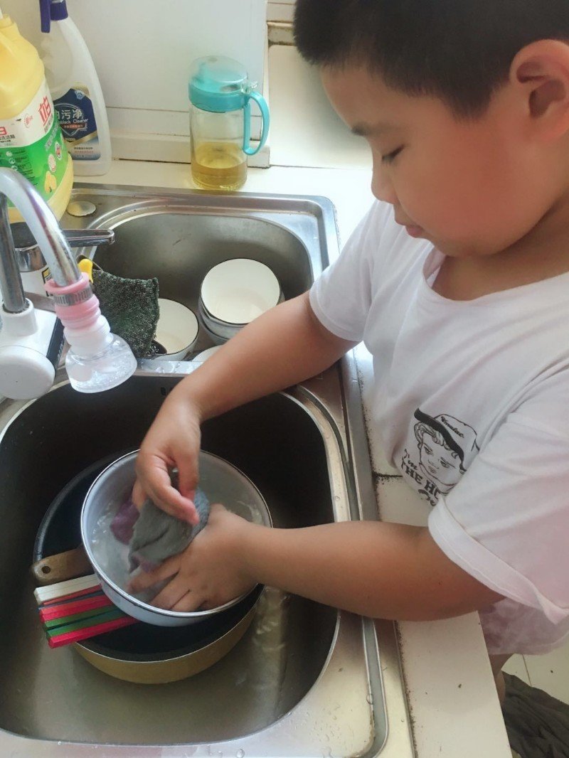 2024.9 暑假劳动新闻_html_1132162a.jpg