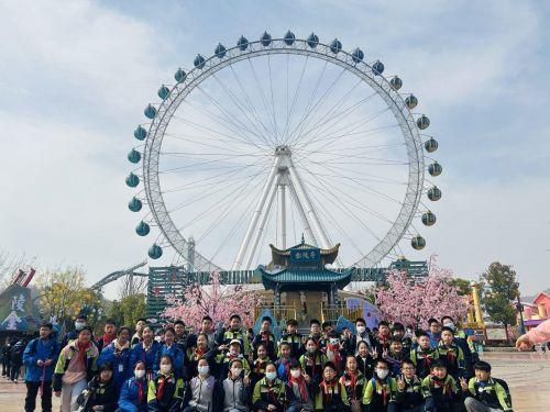 不负春光 快乐春游_html_m6012087e.jpg
