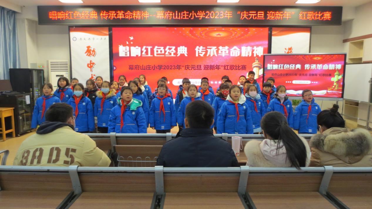 唱响红色经典 传承革命精神 红歌报道_html_m163b3d00.jpg