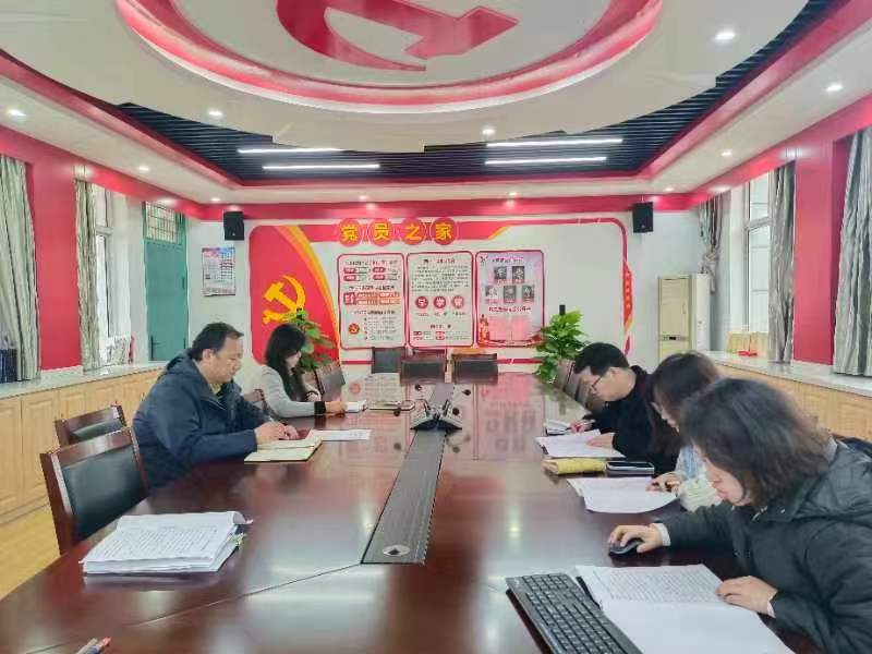 拓展劳动教育新思路 开发劳动特色新课程(1)_html_73266e0a.jpg