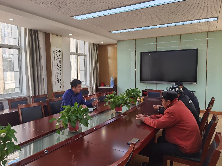 20210221中桥中学门卫保安安全会议_html_24698b06.jpg
