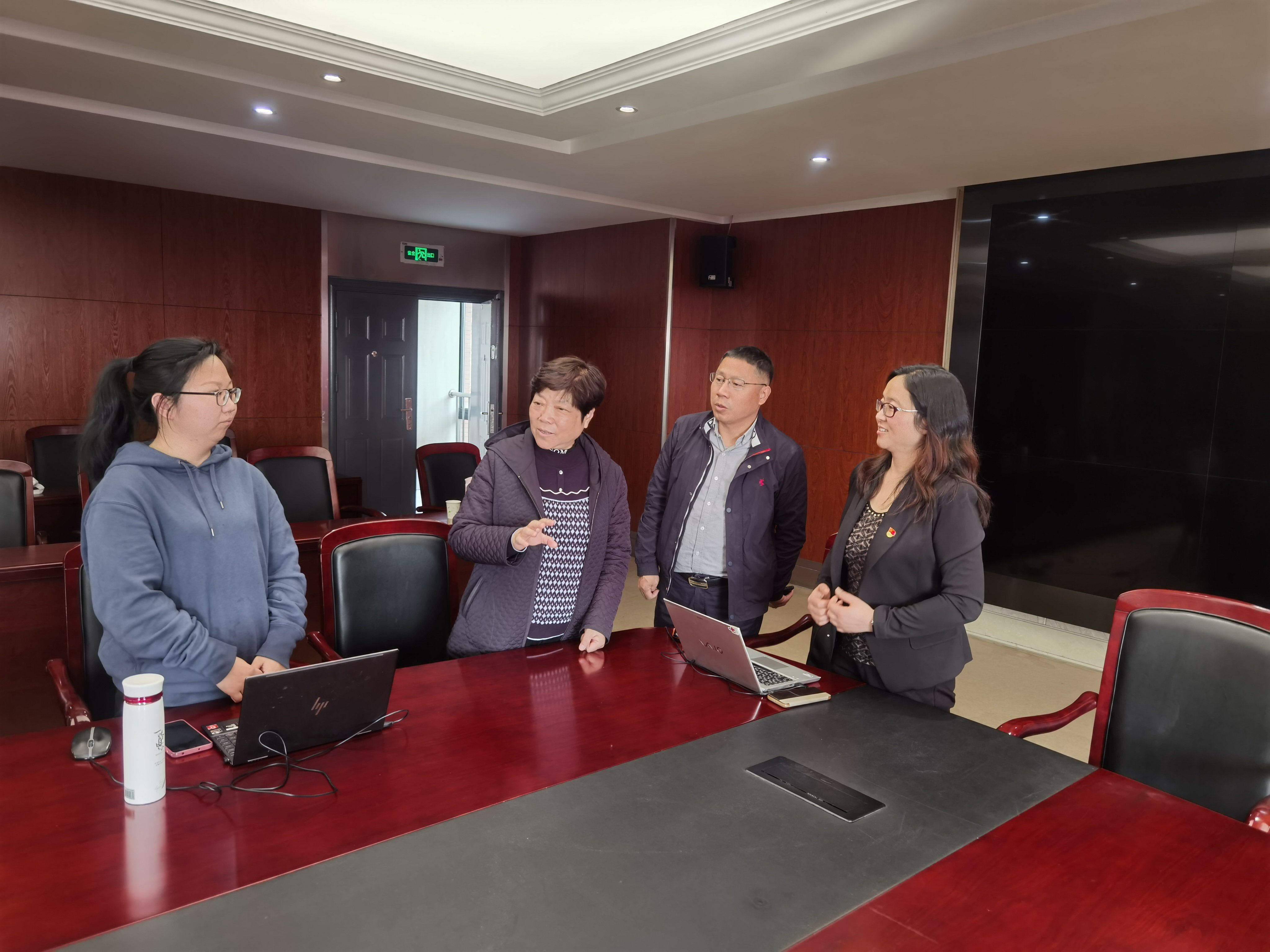 （定稿）抗疫有我 疫路同行_html_m72140fb3.jpg