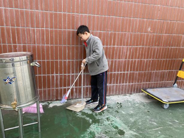 体劳并进共协力，爱意满满暖心流_html_m2555e263.jpg