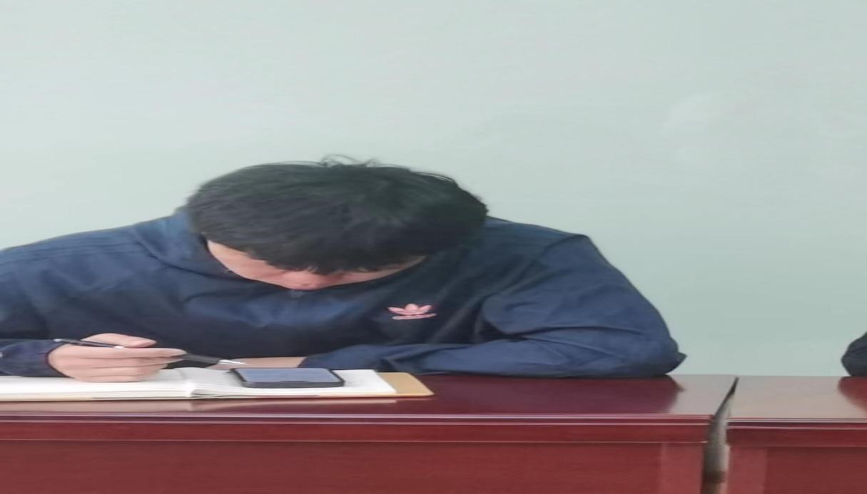 2.3足球校本教研活动_html_4fe7defe.jpg