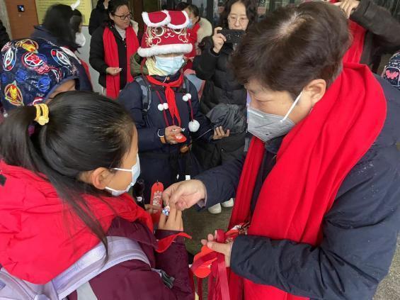 ”兔“故纳新,再出发——记南京市金陵小学2022——2023学年第二学期开学仪式_html_m52067c03.jpg