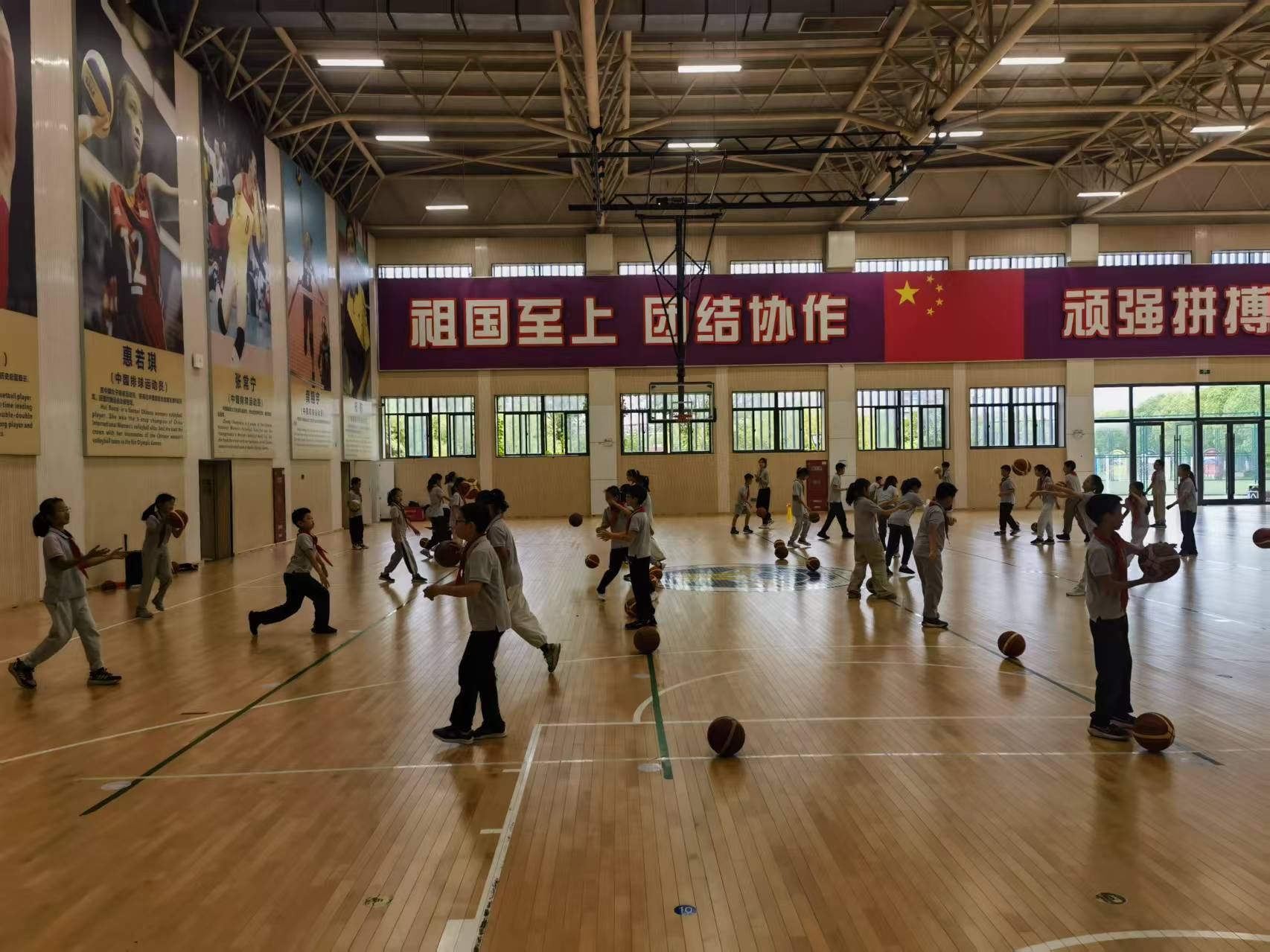 篮球大单元——探索式教学新空间_html_m48457467.jpg