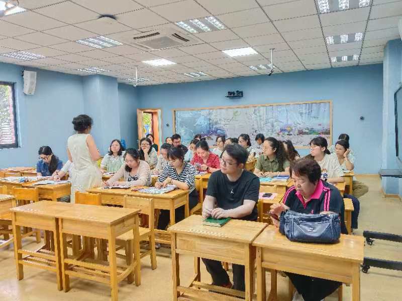 读书分享新闻稿_html_2728cbfe.jpg