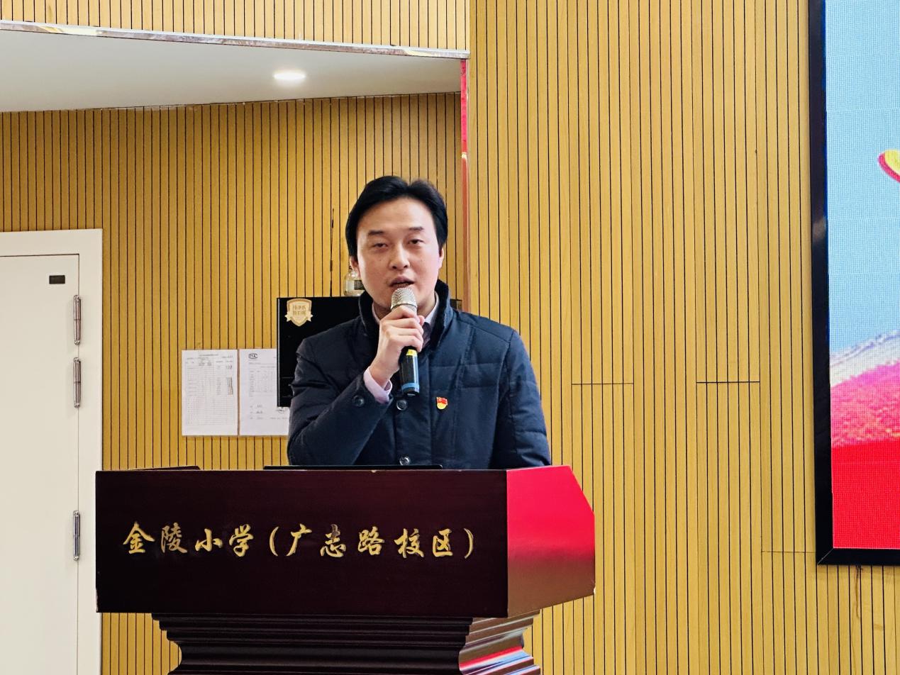 石抱树_html_m47602934.jpg