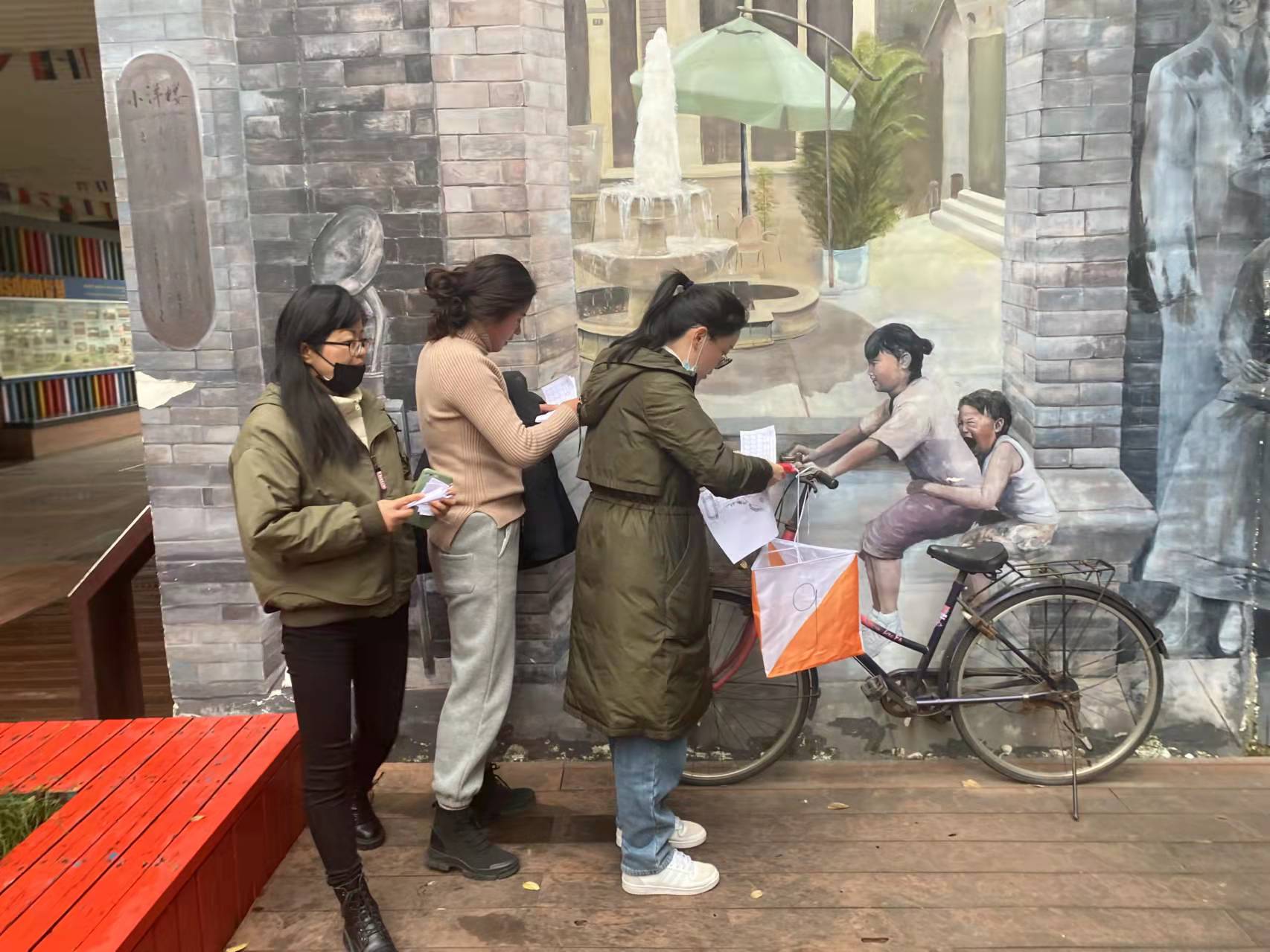 新闻稿:南京市金陵小学定向越野暨快乐计步活动(1)_html_m5f95f3f6.jpg