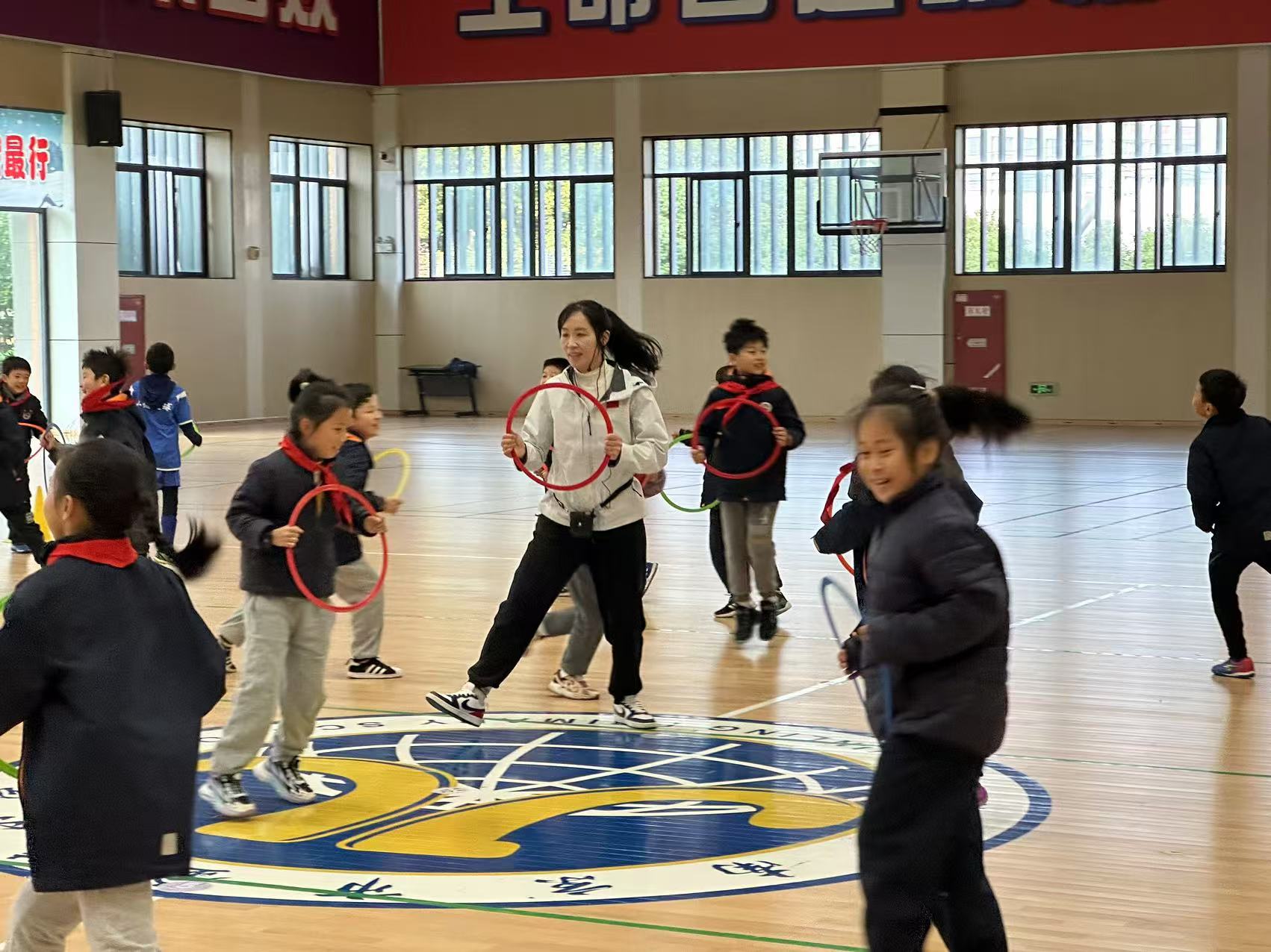 【方堂问道】校本教研——趣味体适能--探索式教学新空间(一)_html_4a96bcf5.jpg