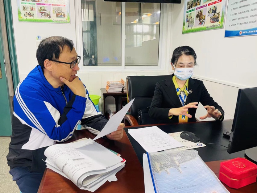 【尚真华电】南京市华电中学迎接教育教学“提质增效”专项督导检查_html_4f275468.jpg