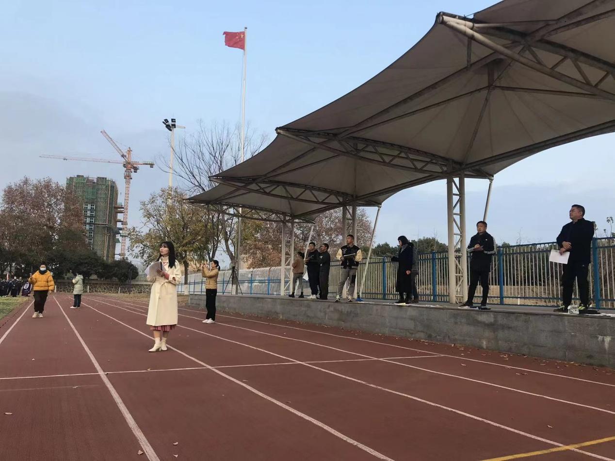 7.广播操比赛报道_html_64e44ad3.jpg