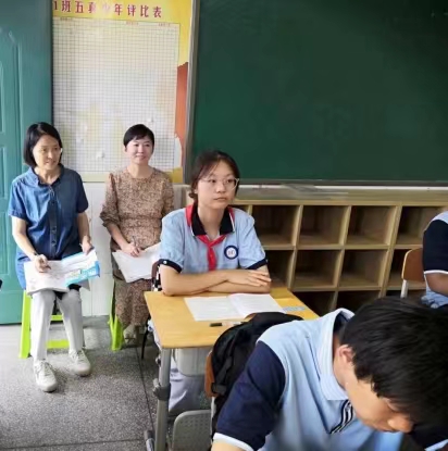 推门听课，共促成长2022.9.1_html_m54907439.jpg