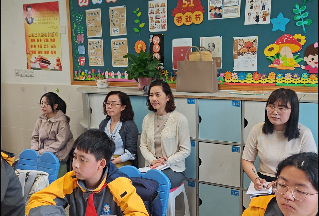 【至善实小】启迪智慧展风采，锐意进取谱新篇——栖霞区实验小学尧辰路分校迎接区教师发展中心教学视导_html_m156e905.png