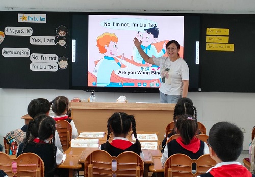 梁珊2.jpg