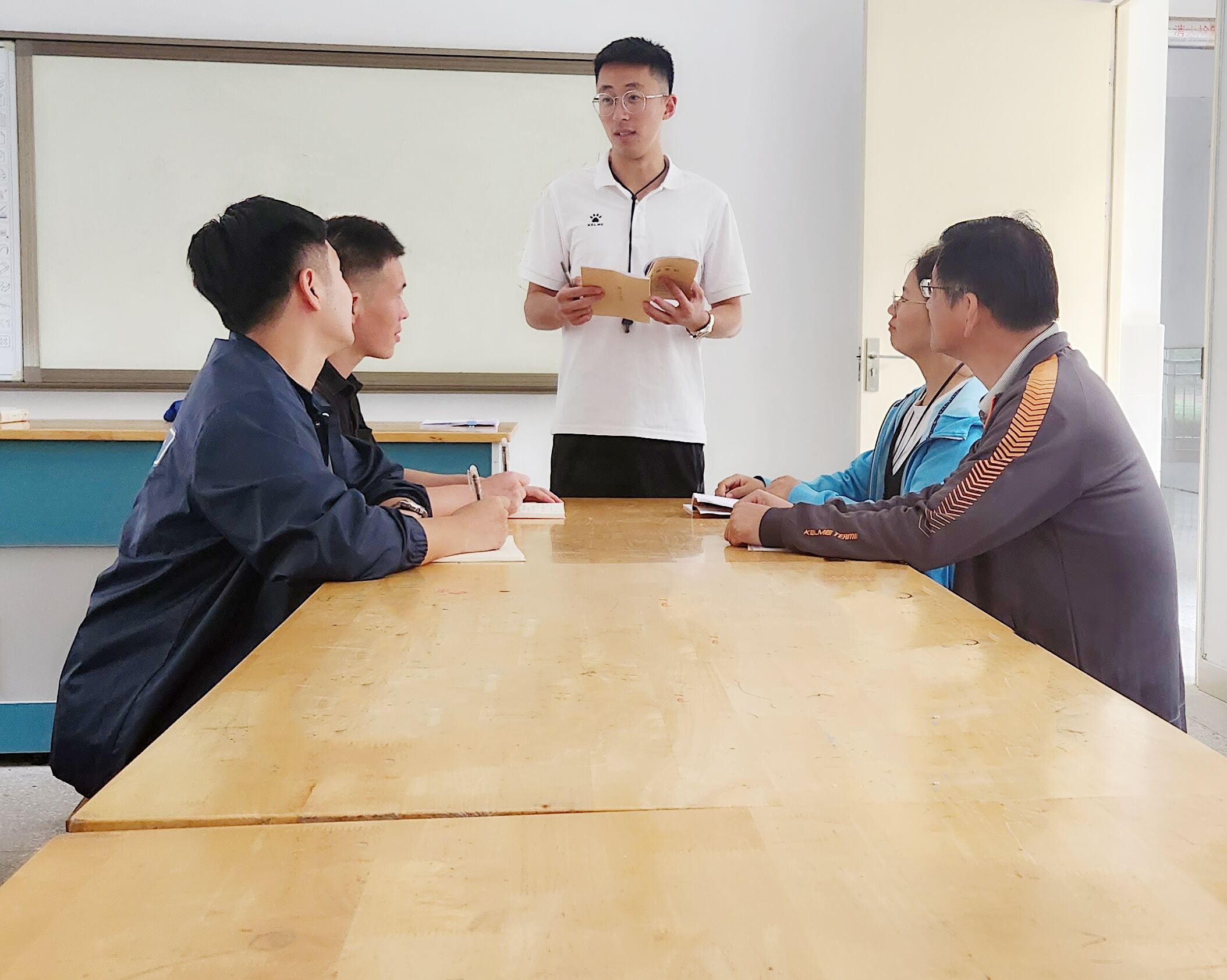 体育组.jpg