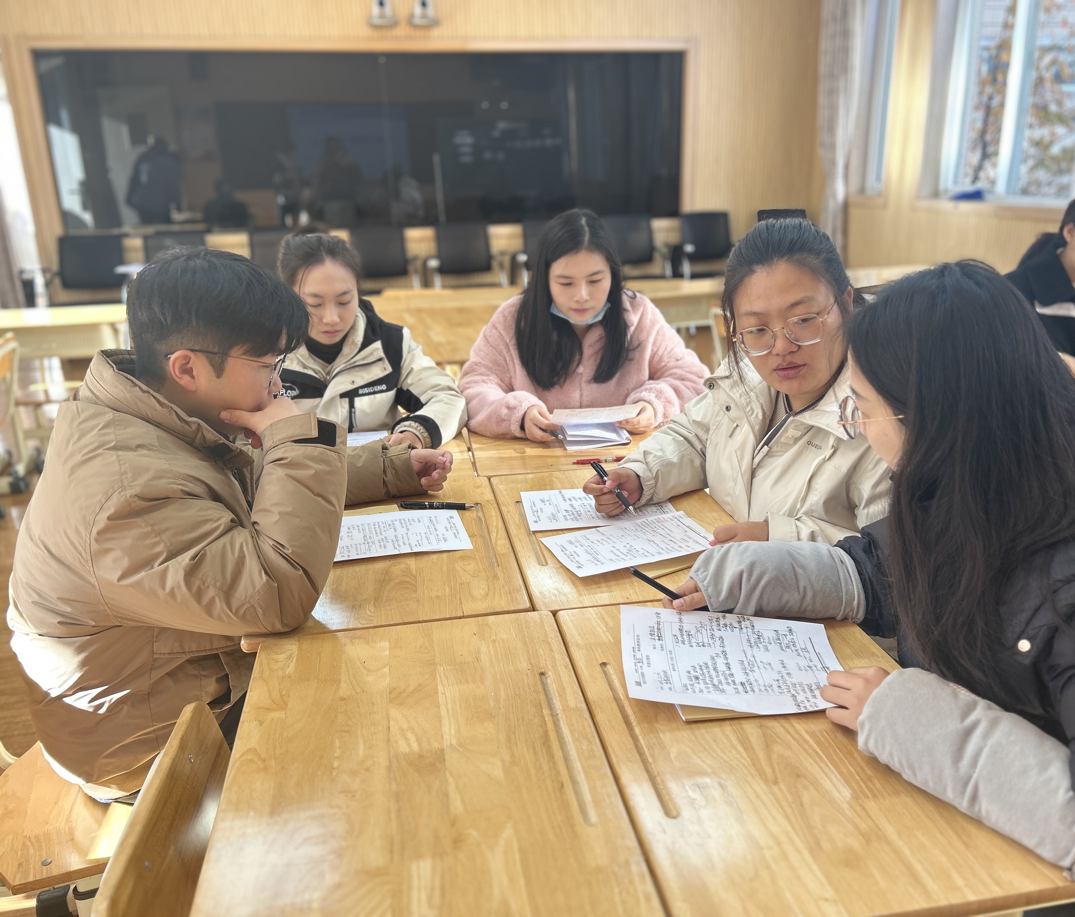 数学组2.png 数学组2.png