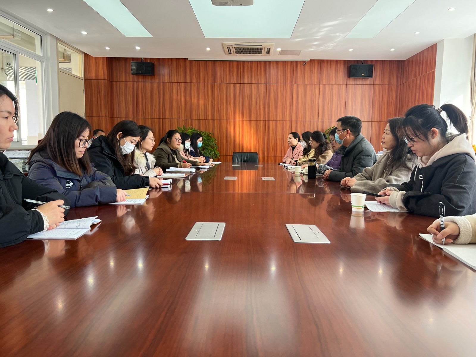 【花港一小】视导引领促成长，凝心聚力共提升  集团领导到我校开展“四个一”检查活动