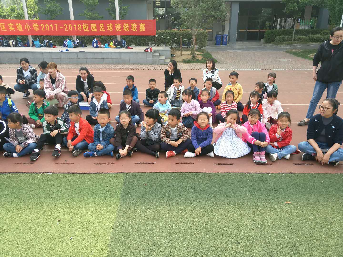 足球故事征文活动_html_m414d2740.jpg