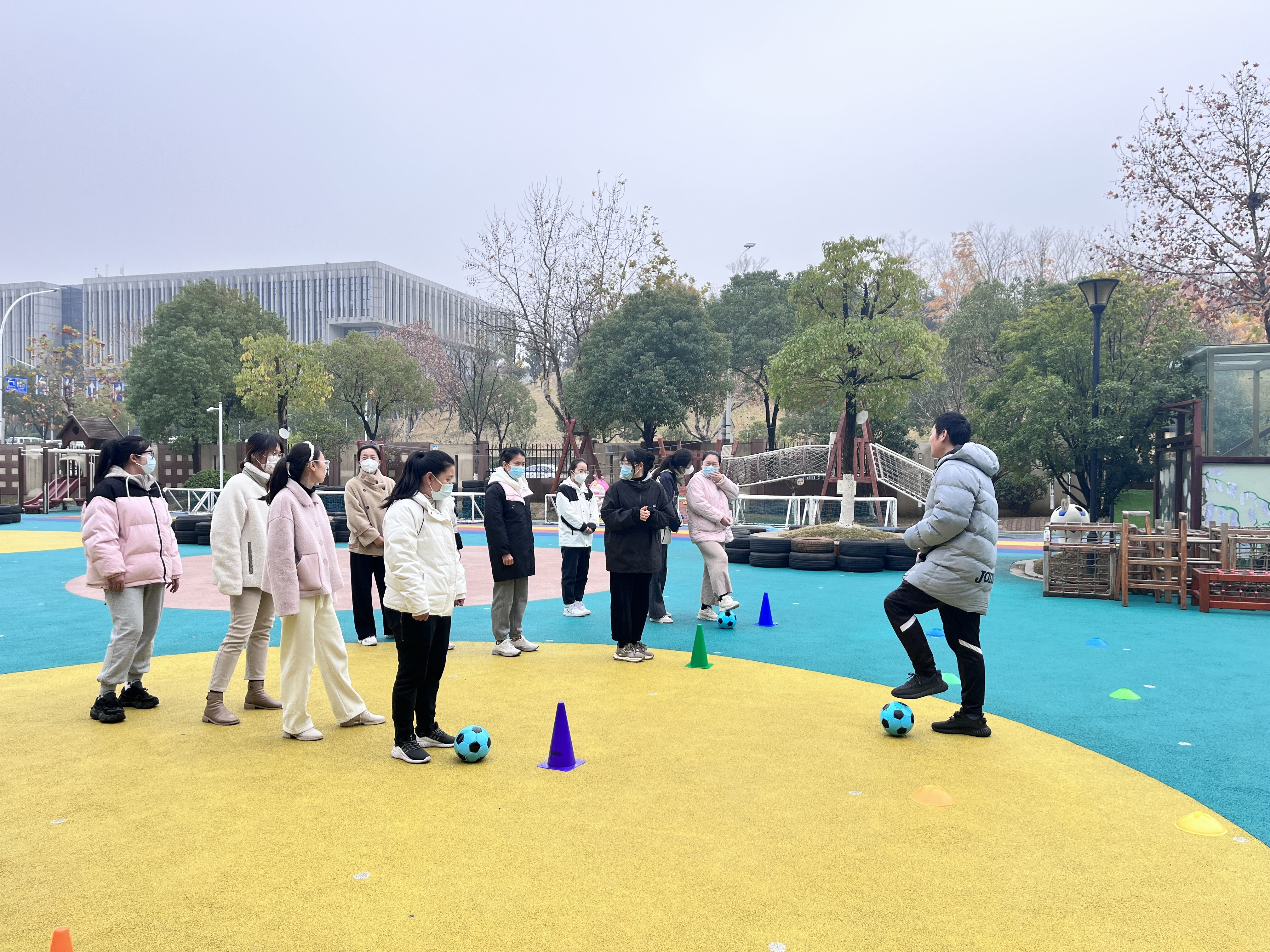 足球培训新闻1_html_m2303fe33.jpg