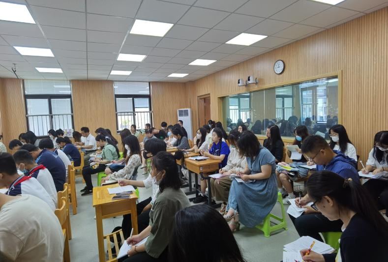 【纯正迈中·王行升名师工作室】基于语文教学设计的“三度”——记特殊教育师范学院见习活动_html_5be61fec.jpg