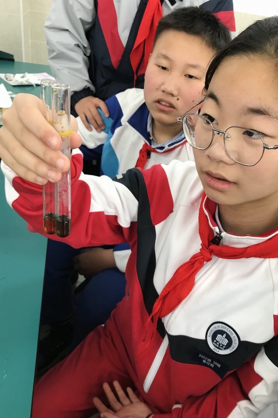 探究口腔中化学性消化的实验1.jpg