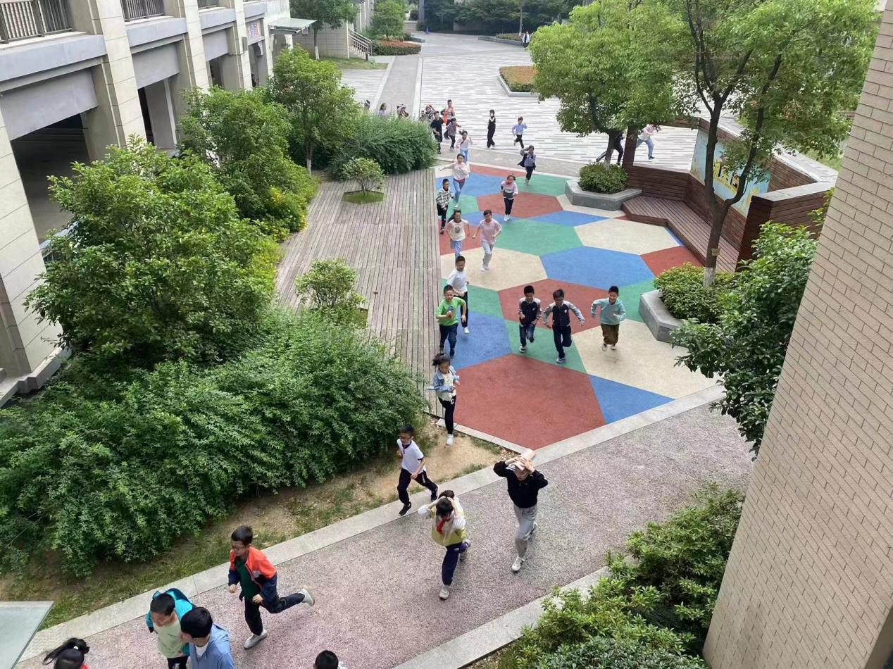 23.5月地震演练新闻稿_html_5fce2a10.jpg