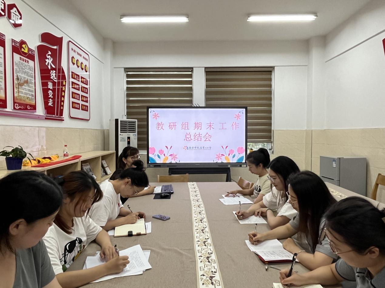 同行同思同绽放 向善向美向未来_html_8653233.jpg