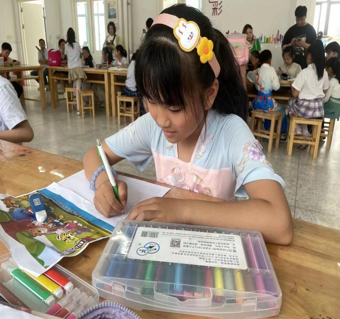 【正学丁三】丹青展风采 挥毫向未来(2)_html_m4886c051.jpg