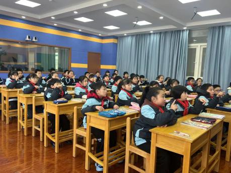 【正学丁三•教学】教心聚力绽芳华 笃行教研共成长——南京市丁家庄第三小学语文组教研活动_html_m25ac942c.jpg