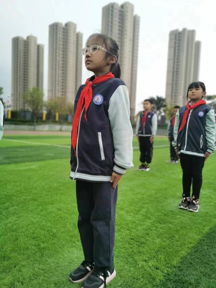 好习惯伴我成长——“队形队列比赛”训练进行时_html_de8c53.jpg