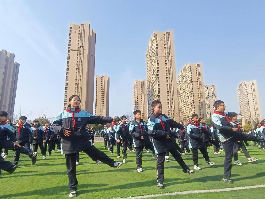 【正学丁三· 教学】阳光大课间，活力满校园(3)_html_29370251.jpg