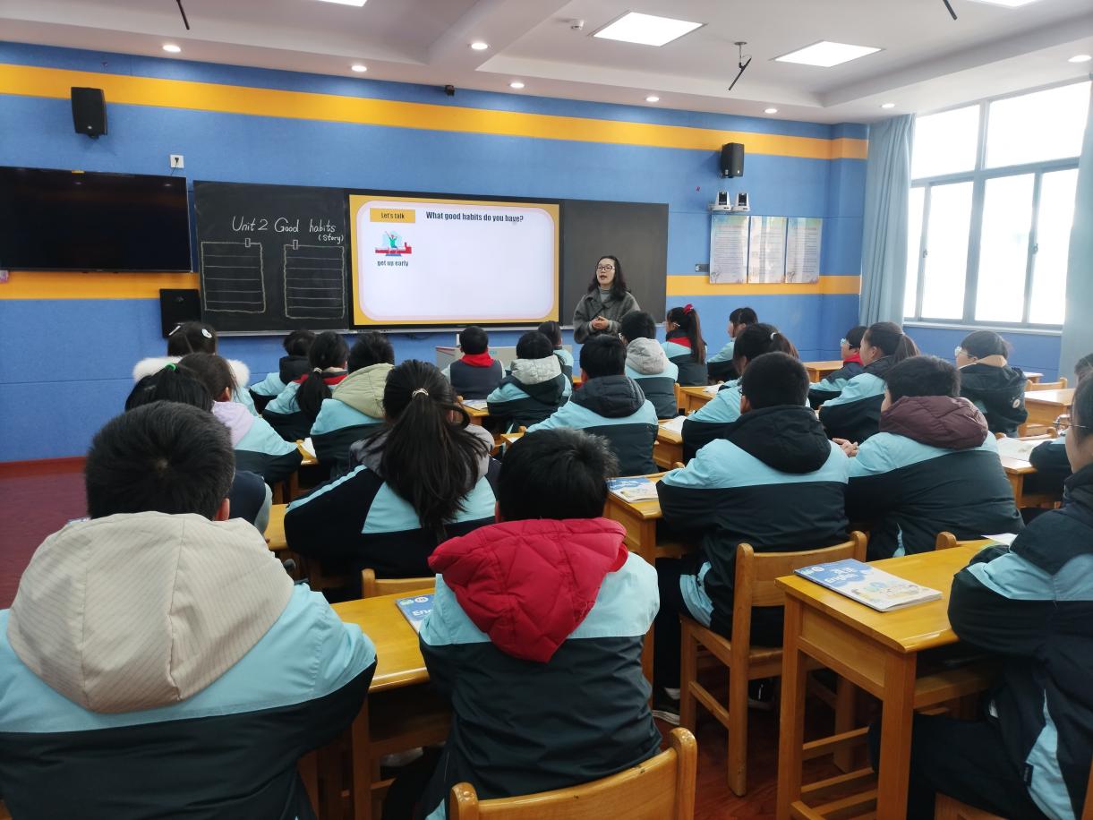 【正学丁三·教学】聚焦课堂展骨干魅力，示范引领启教学新程(1)_html_4e85475d.jpg