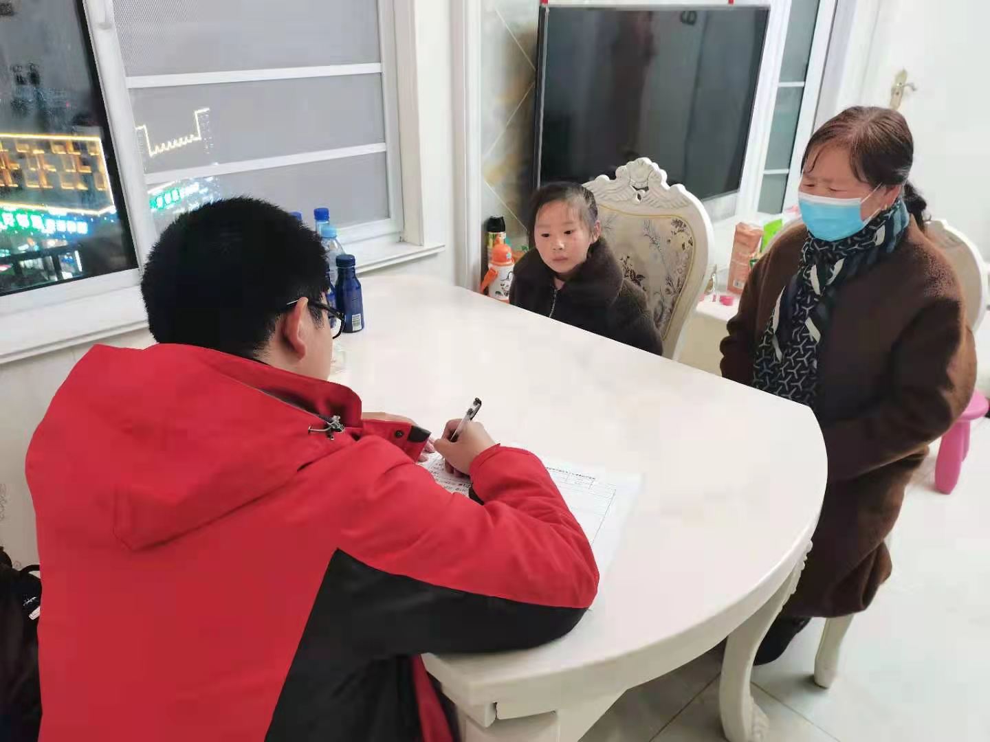 【正学丁三】情系学生 倾听花开_html_706d4670.jpg