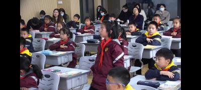 【正学丁三·教学】关注言语训练，提高核心素养——我校一、二年级全体语文教师线上教研观摩侧记_html_m19898ecf.jpg