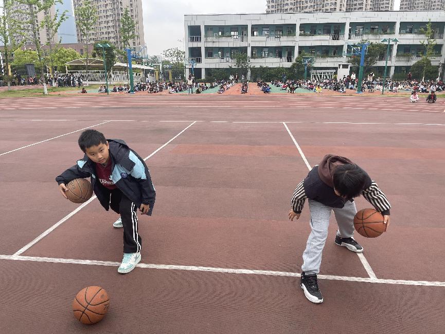 （射苑）快乐运动强体魄，童心绽放展风采_html_m60d92da2.jpg