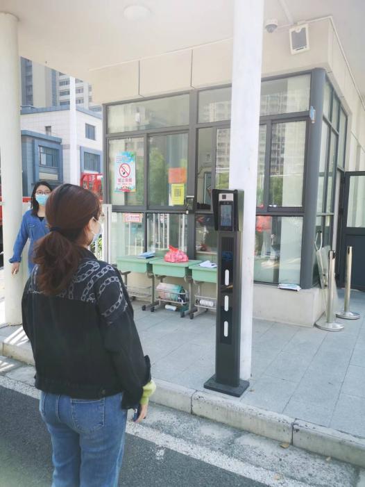 【正学丁三】筑牢防线，全力以“复”——丁家庄第三小学返校复学疫情防控演练侧记_html_15744e6f.jpg