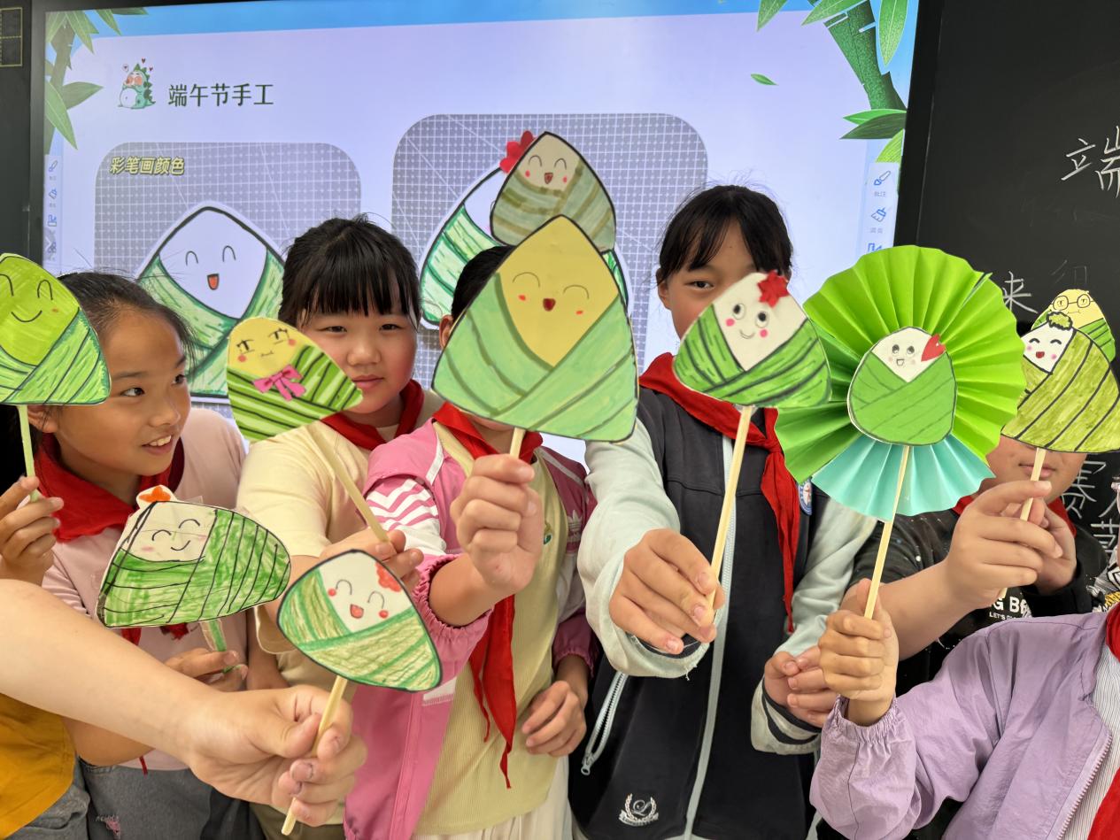 【正学丁三·教学】教学视导助提升夯实课堂促发展——南京市丁家庄第三小学四年级组开展教学视导_html_m55ef749c.jpg