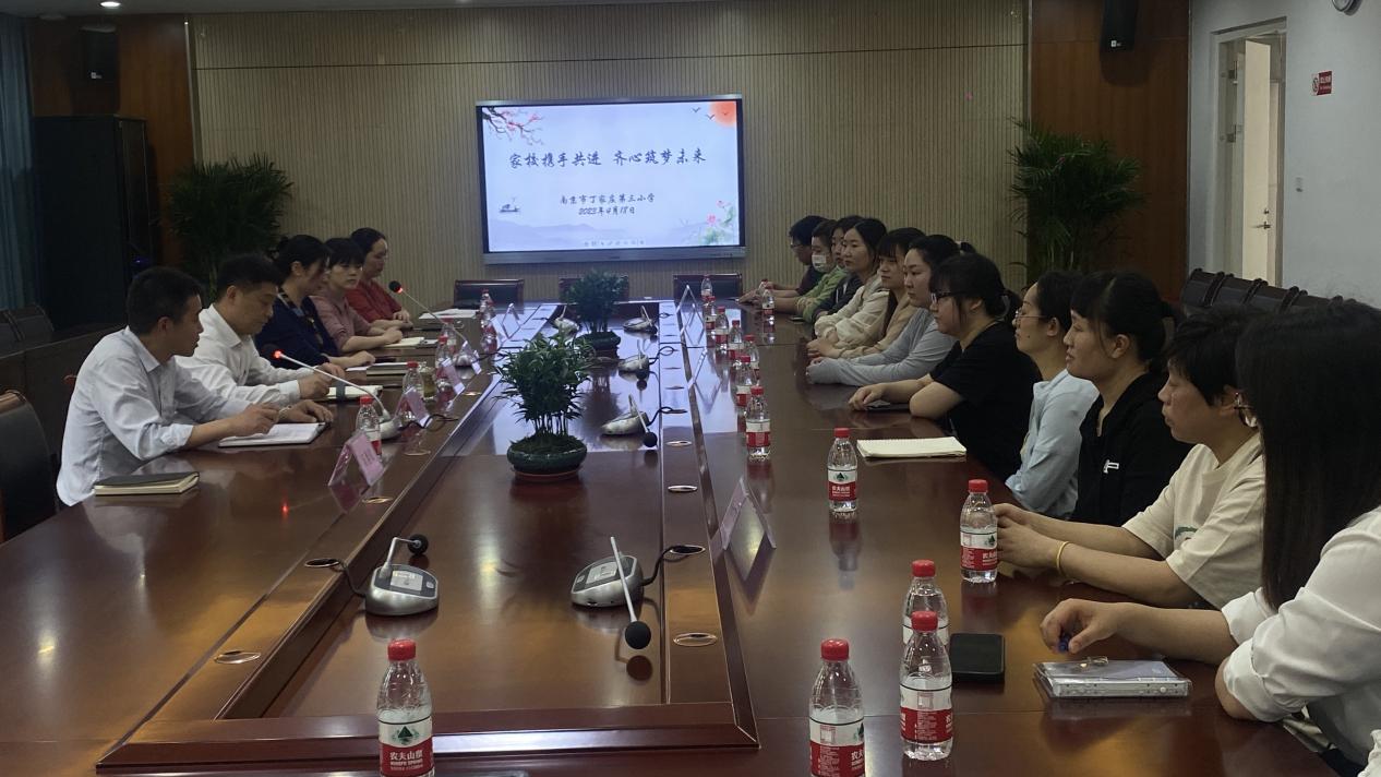 家委会_html_440e492f.jpg