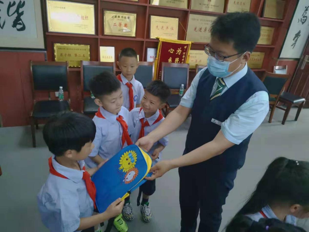 【正学丁三】浓情端午 香飘满园_html_68e1f495.jpg